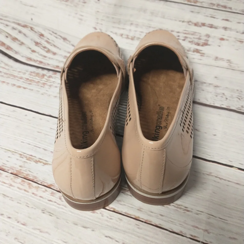 Walking Cradles women's shoes size 8